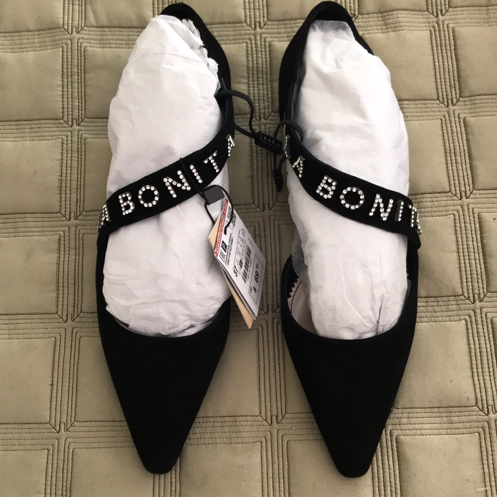 NWT Leather Zara flats